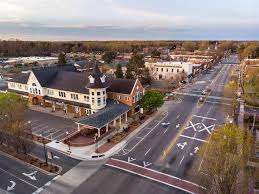 New construction homes and local lifestyle in Matthews, NC